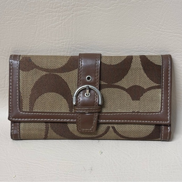 Coach Women's Brown
Signature Checkbook Wallet
Canvas & Leather Tri-Fold - Picture 1 of 6